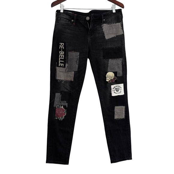 True Religion Halle Mid-Rise Skinny Jeans Skull Patch Black Rinse Wash Size 29 - Picture 1 of 15